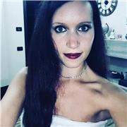 Docente di filosofia e scienze umane, e di sostegno impartisce lezioni per materie umanistiche e scientifiche